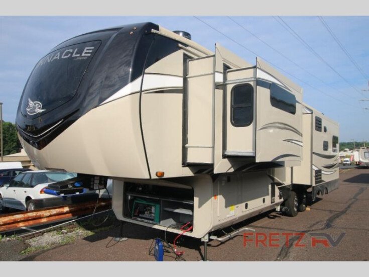 Thumbnail Photo undefined for New 2022 JAYCO Pinnacle